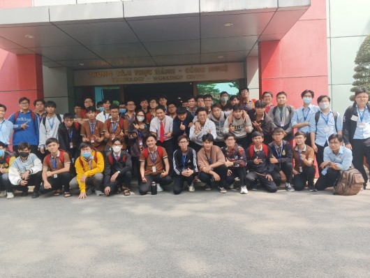 CLB Khoa học máy tính triển khai các đề tài nghiên cứu sâu