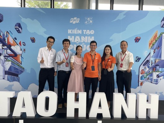 Khoa Công nghệ thông tin tiếp tục đẩy mạnh hợp tác với các doanh nghiệp trong khu vực