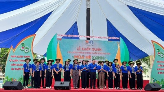 SẮC XANH THANH NIÊN TRƯỜNG ĐẠI HỌC CÔNG NGHỆ ĐỒNG NAI TẠI LỄ RA QUÂN CAO ĐIỂM CHIẾN DỊCH MÙA HÈ XANH 2024