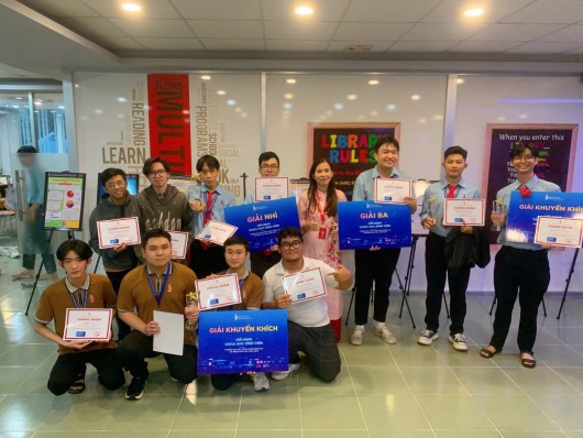 Sinh viên Khoa Công nghệ Thông tin đạt thành tích cao tại Hội nghị Khoa học Sinh viên DNTU mở rộng năm 2025