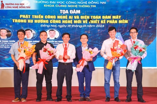 TỌA ĐÀM PHÁT TRIỂN CÔNG NGHỆ AI VÀ ĐIỆN TOÁN ĐÁM MÂY TRONG XU HƯỚNG CÔNG NGHỆ MỚI VỀ THIẾT KẾ PHẦN MỀM