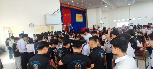 Trường Đại học Công nghệ Đồng Nai đồng hành cùng các trường THPT trong đổi mới nghiên cứu khoa học dành cho học sinh